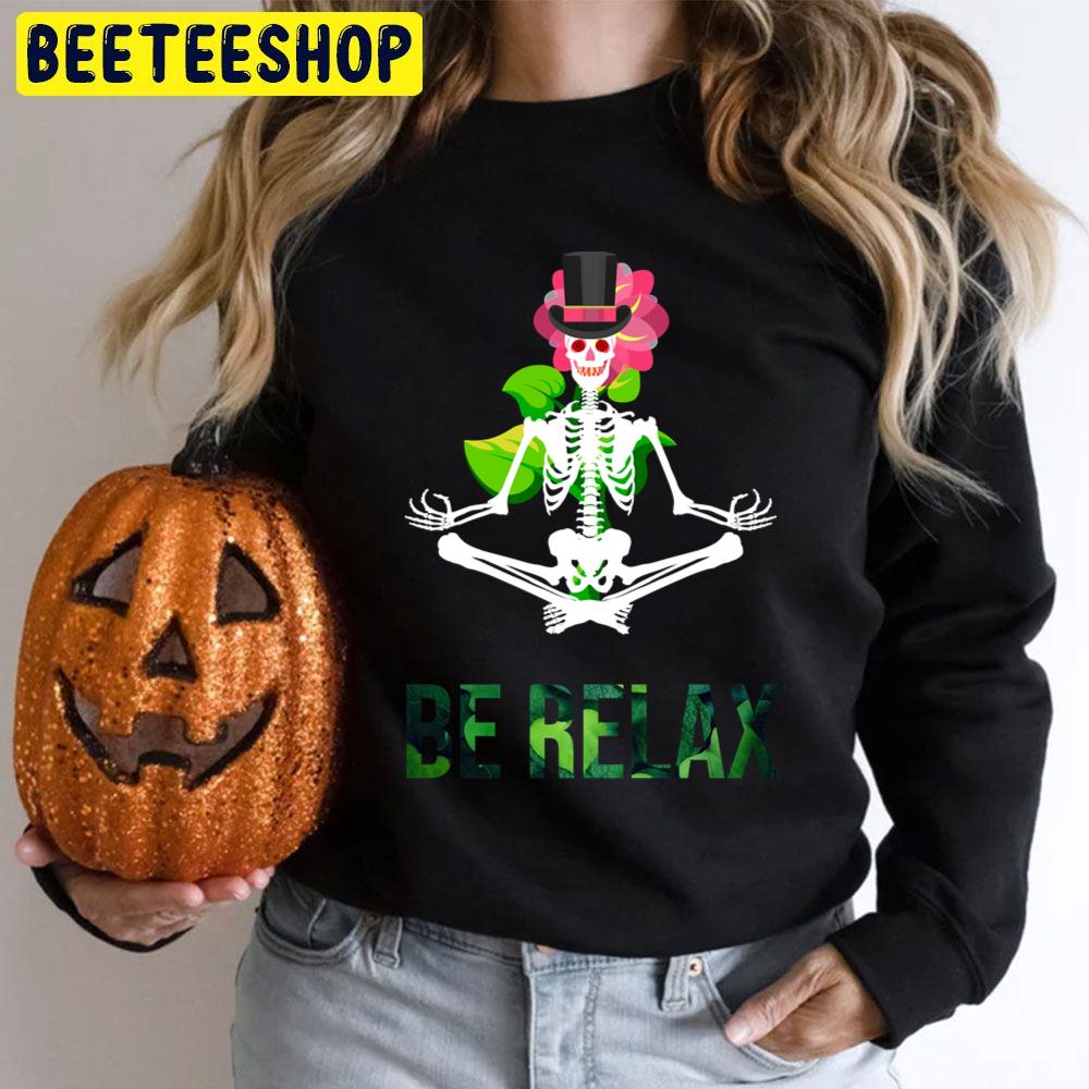 Skeleton Practicing Yoga Vintage Day Of The Dead Halloween Trending Unisex T-Shirt Skeleton Practicing Yoga Vintage Day Of The Dead Halloween Trending Unisex T-Shirt