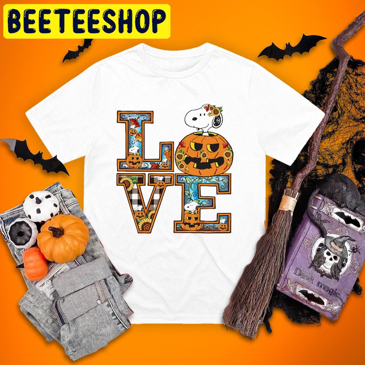 Snoopy Charlie Brown And Lucy Bus Charlie Brown Halloween Trending Unisex T-Shirt Snoopy Charlie Brown And Lucy Bus Charlie Brown Halloween Trending Unisex T-Shirt