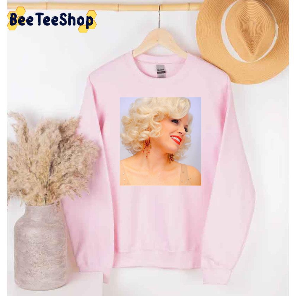 Sweet Megan Hilty Trending Unisex Sweatshirt Sweet Megan Hilty Trending Unisex Sweatshirt