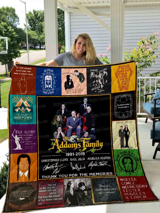 The Addams Family All Season Plus Size Quilt Blanket The Addams Family All Season Plus Size Quilt Blanket