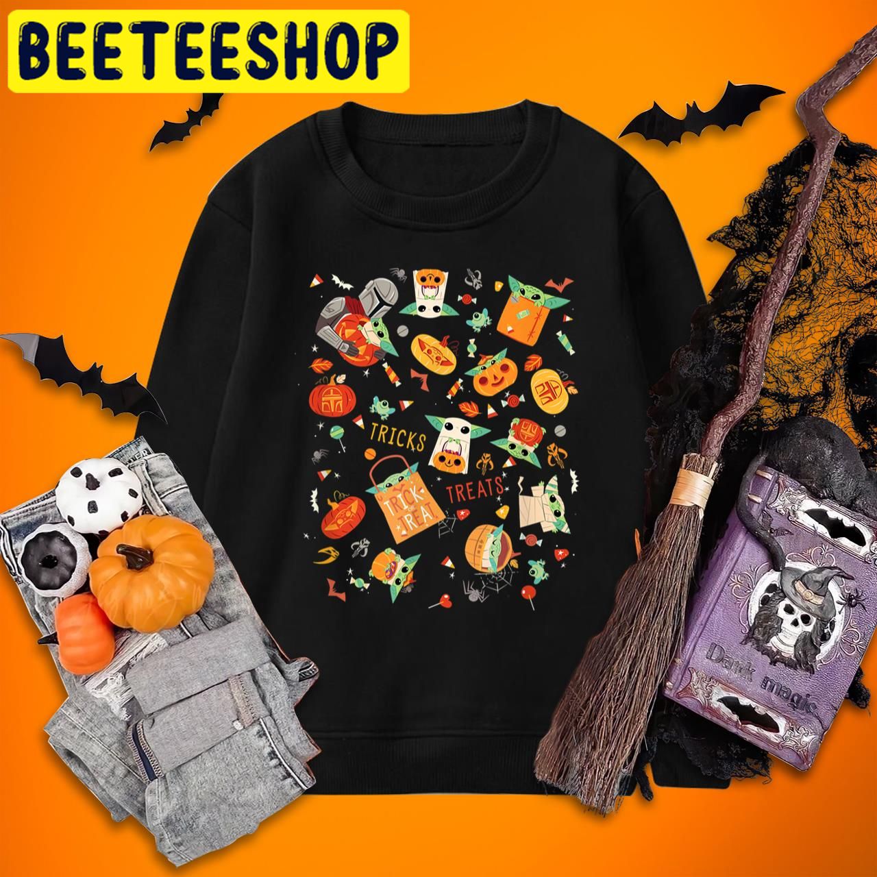The Mandalorian And Grogu Collage Star Wars Halloween Trending Unisex T-Shirt The Mandalorian And Grogu Collage Star Wars Halloween Trending Unisex T-Shirt