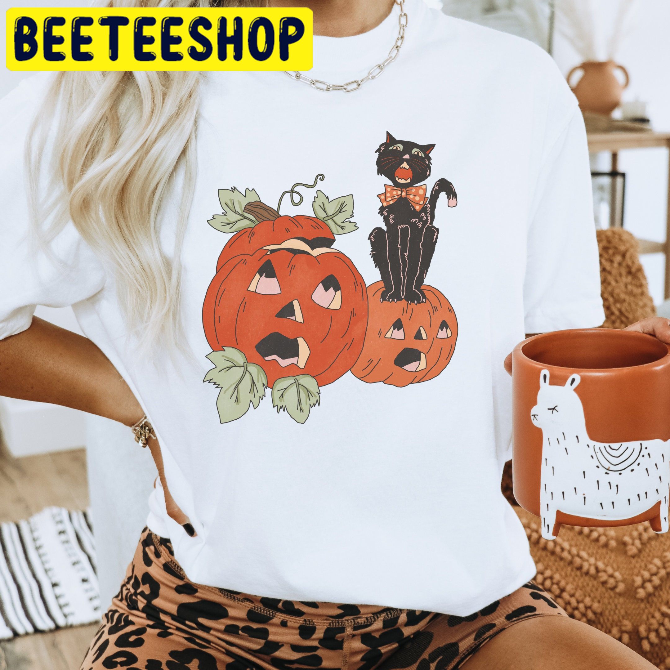 Vintage Pumpkin & Black Cat Halloween Trending Unisex Shirt Vintage Pumpkin & Black Cat Halloween Trending Unisex Shirt