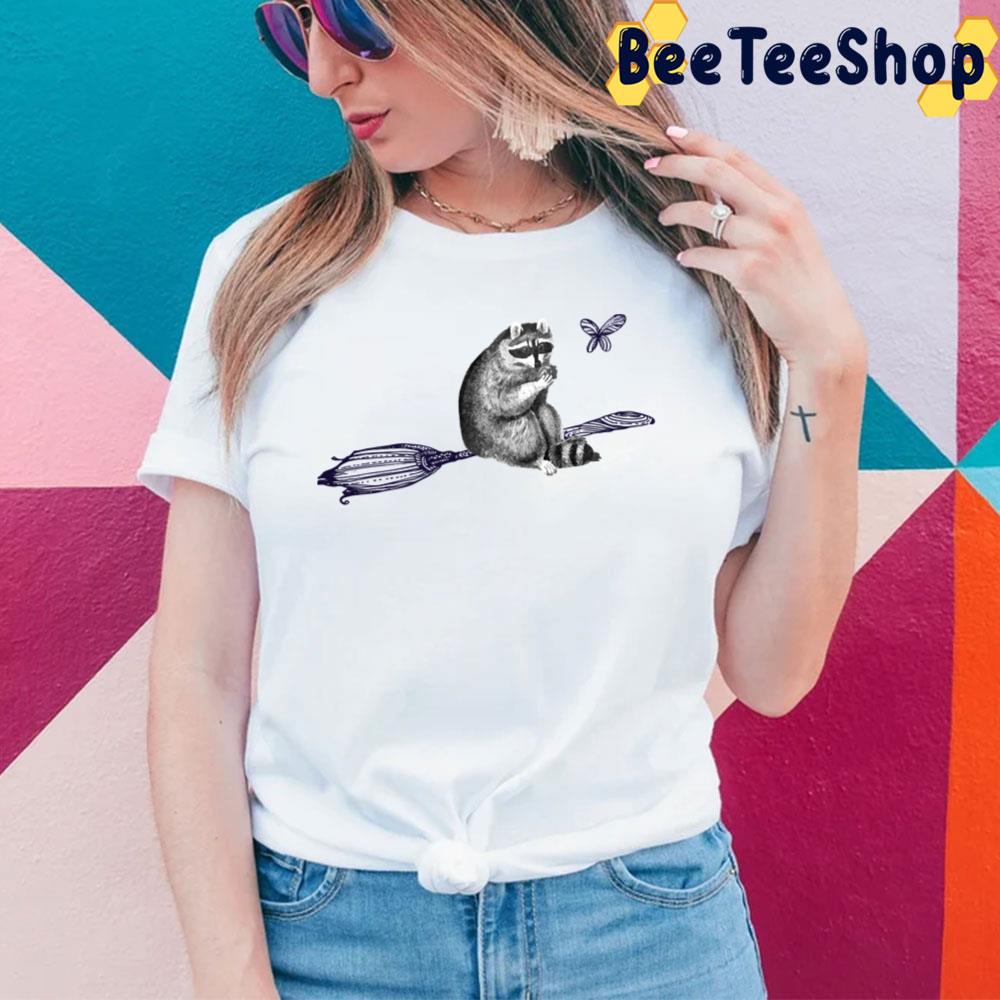 Witch Raccoons Halloween Trending Unisex T-Shirt Witch Raccoons Halloween Trending Unisex T-Shirt