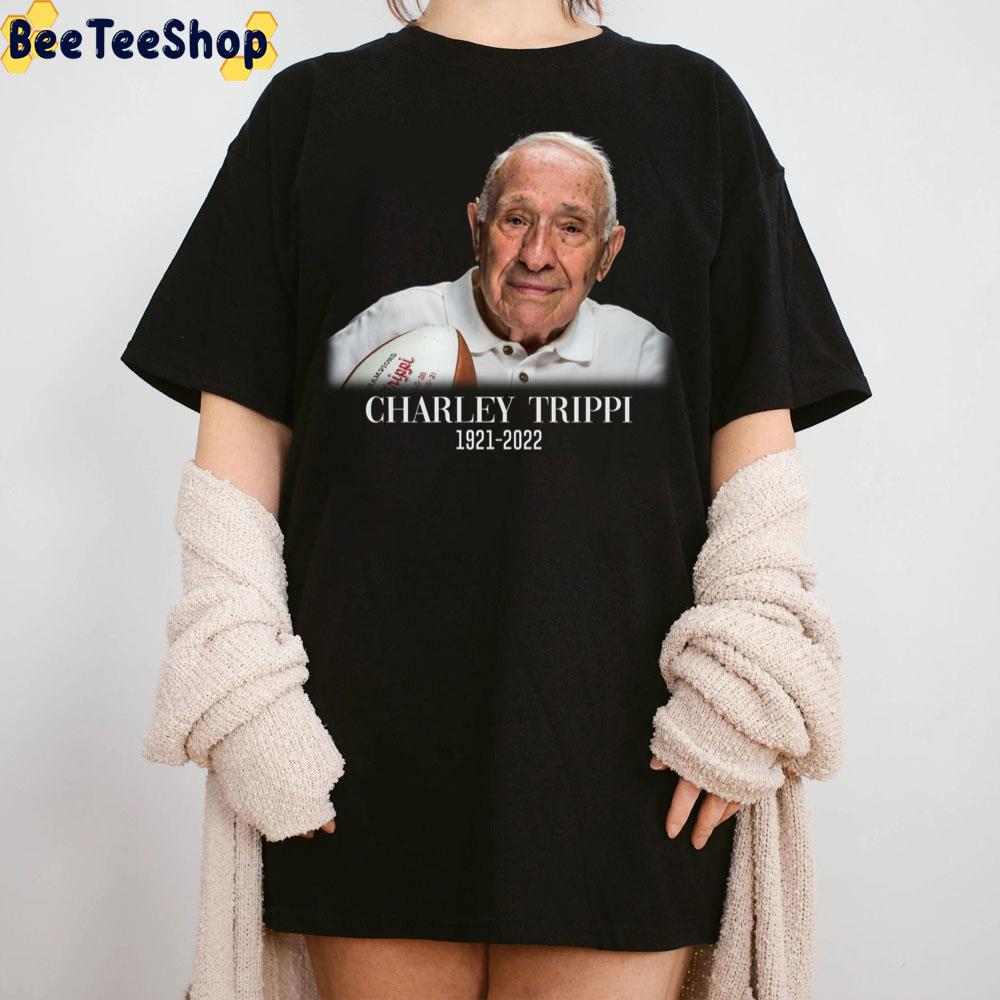Charley Trippi The Georgia Legend And NFL Hall Of Famer 1921 2022 Trending Unisex Sweatshirt Charley Trippi The Georgia Legend And NFL Hall Of Famer 1921 2022 Trending Unisex Sweatshirt