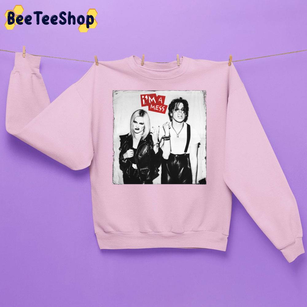 I'm A Mess Avril Lavigne And Yungblud Trending Unisex Sweatshirt I'm A Mess Avril Lavigne And Yungblud Trending Unisex Sweatshirt