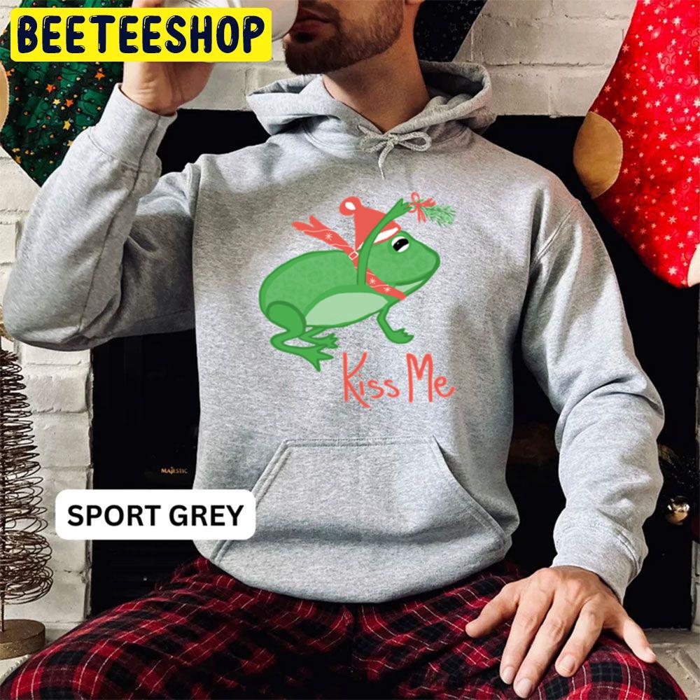 Kiss Me Under The Mistletoe Christmas Frog Kiss Trending Unisex Hoodie Kiss Me Under The Mistletoe Christmas Frog Kiss Trending Unisex Hoodie
