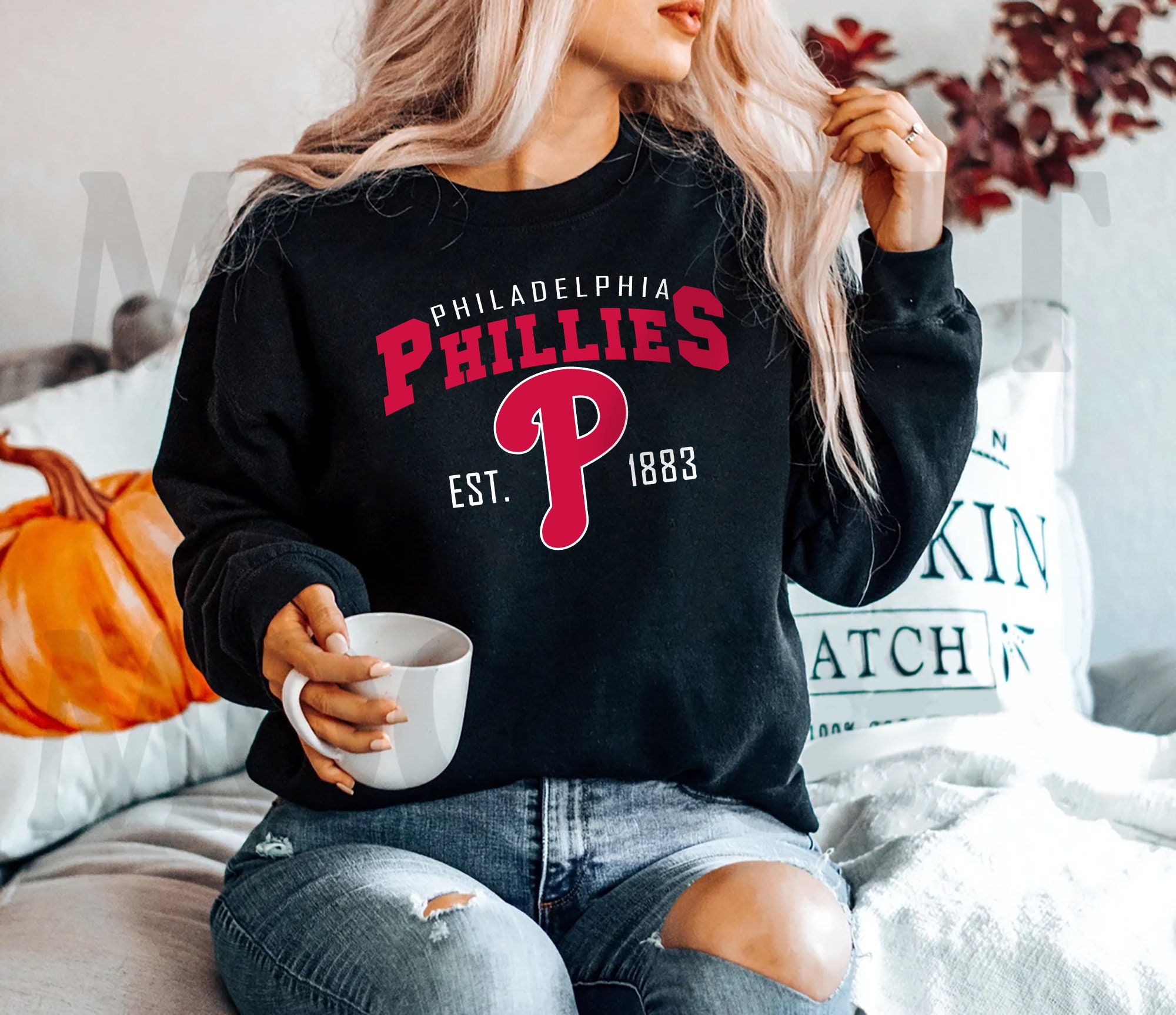Dancing On Our Own Philadelphia Phillies Est 1883 Baseball 2022 Unisex Sweatshirt Dancing On Our Own Philadelphia Phillies Est 1883 Baseball 2022 Unisex Sweatshirt