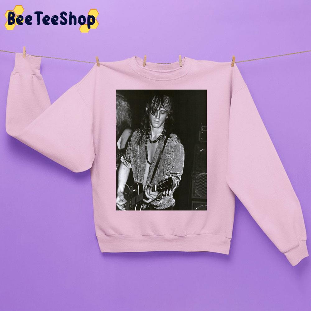 Izzy Stradlin Playing Guitar Trending Unisex Sweatshirt Izzy Stradlin Playing Guitar Trending Unisex Sweatshirt