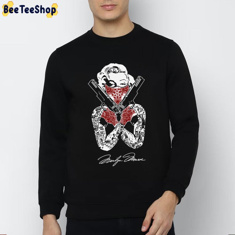 Marilyn With Signature Trending Unisex Sweatshirt Marilyn With Signature Trending Unisex Sweatshirt