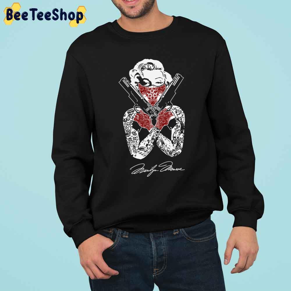 Marilyn With Signature Trending Unisex Sweatshirt Marilyn With Signature Trending Unisex Sweatshirt