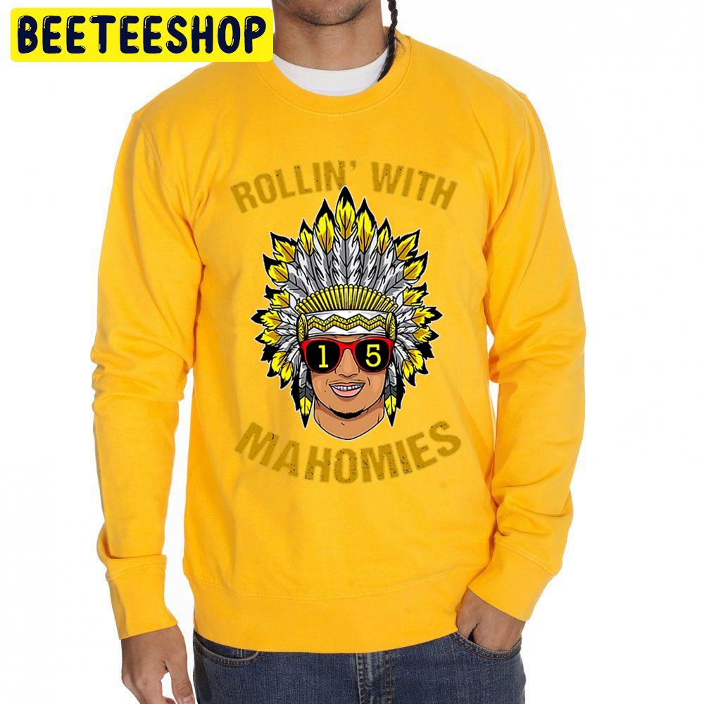 Rollin' With Mahomes Trending Unisex Sweatshirt Rollin' With Mahomes Trending Unisex Sweatshirt