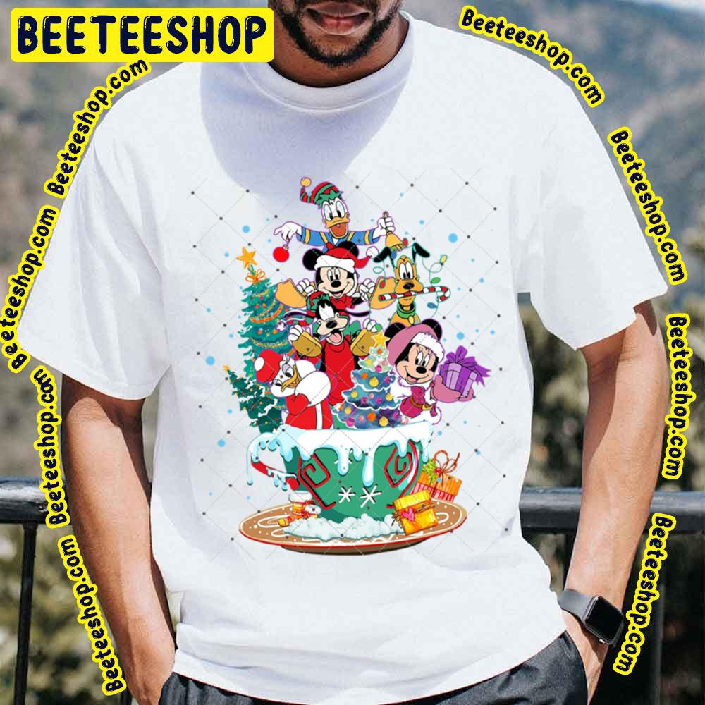 Mickey And Friend Merry Christmas Mickey Minnie Donald Daisy Goofy Pluto Disney Trending Unisex T-Shirt Mickey And Friend Merry Christmas Mickey Minnie Donald Daisy Goofy Pluto Disney Trending Unisex T-Shirt
