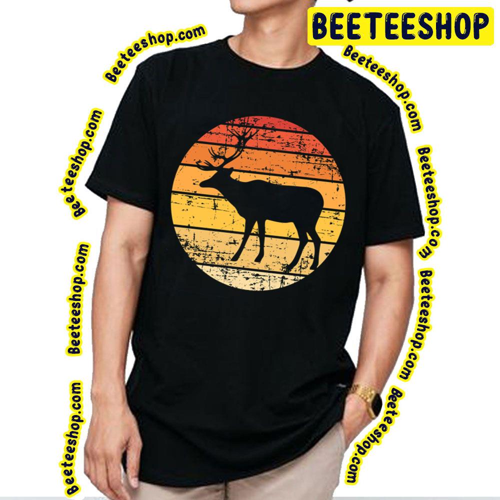 Retro 80's Vintage The Deer King Art Trending Unisex T-Shirt Retro 80's Vintage The Deer King Art Trending Unisex T-Shirt