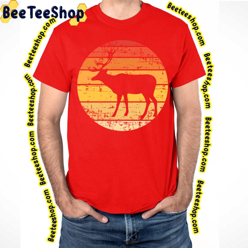 Retro 80's Vintage The Deer King Art Trending Unisex T-Shirt Retro 80's Vintage The Deer King Art Trending Unisex T-Shirt