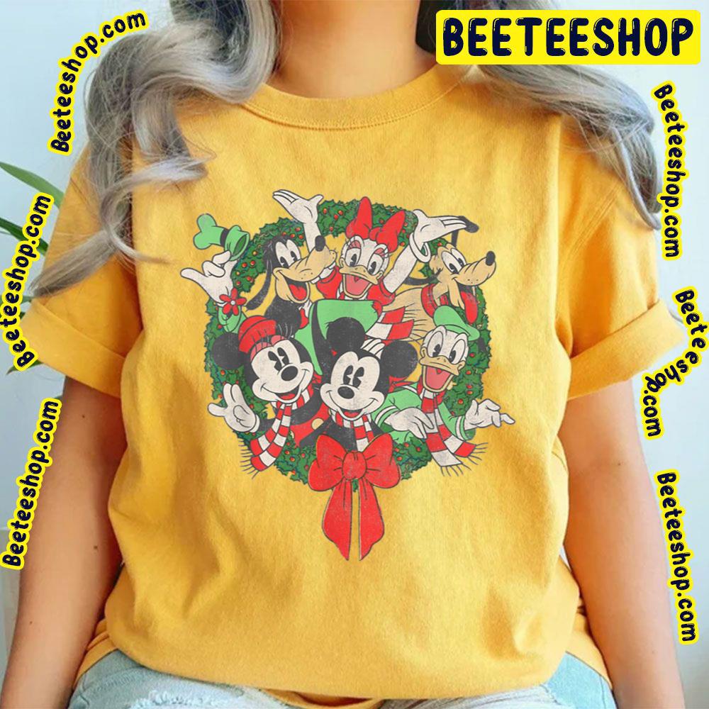 Vintage Mickey And Friends Minnie Goofy Donald Pluto Christmas Trending Unisex T-Shirt Vintage Mickey And Friends Minnie Goofy Donald Pluto Christmas Trending Unisex T-Shirt