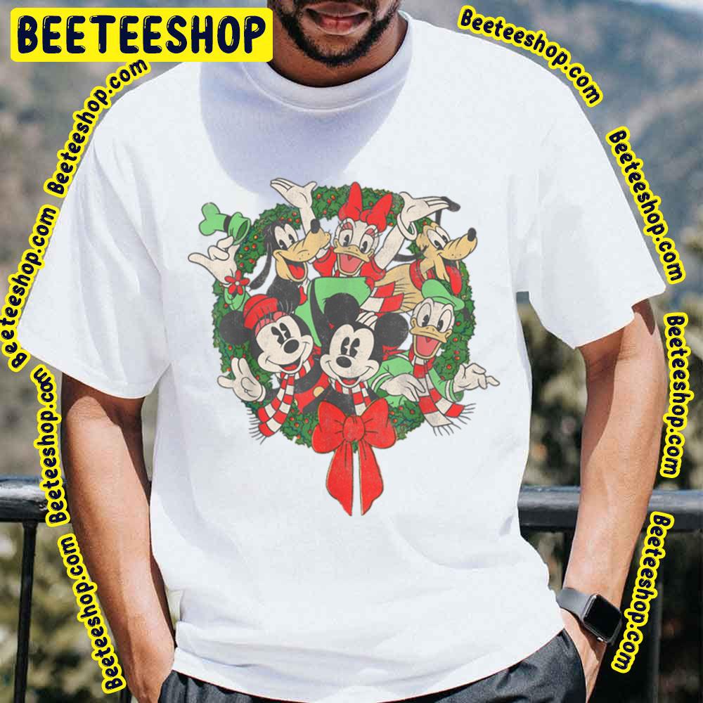 Vintage Mickey And Friends Minnie Goofy Donald Pluto Christmas Trending Unisex T-Shirt Vintage Mickey And Friends Minnie Goofy Donald Pluto Christmas Trending Unisex T-Shirt