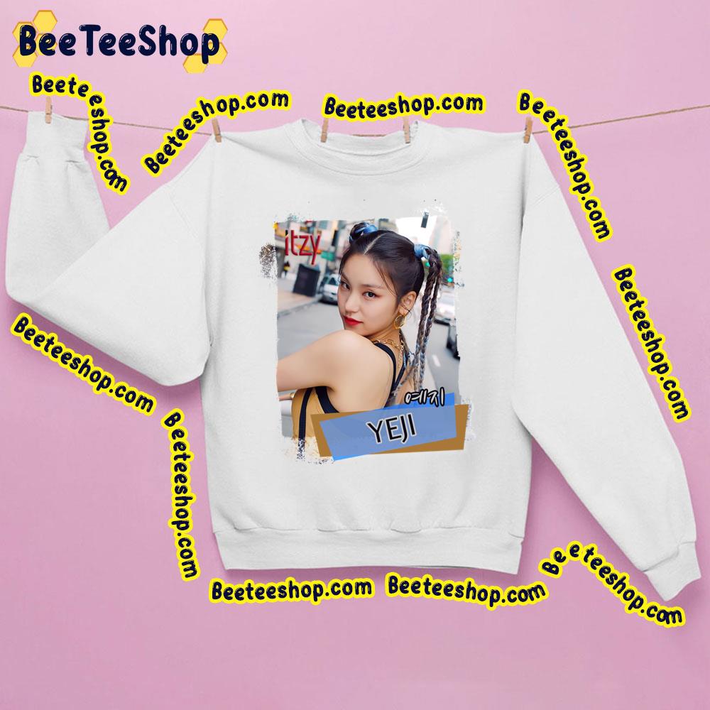 Yeji Itzy Kpop Art Design Trending Unisex Sweatshirt Yeji Itzy Kpop Art Design Trending Unisex Sweatshirt