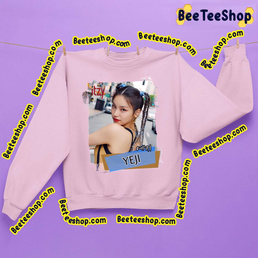 Yeji Itzy Kpop Art Design Trending Unisex Sweatshirt Yeji Itzy Kpop Art Design Trending Unisex Sweatshirt