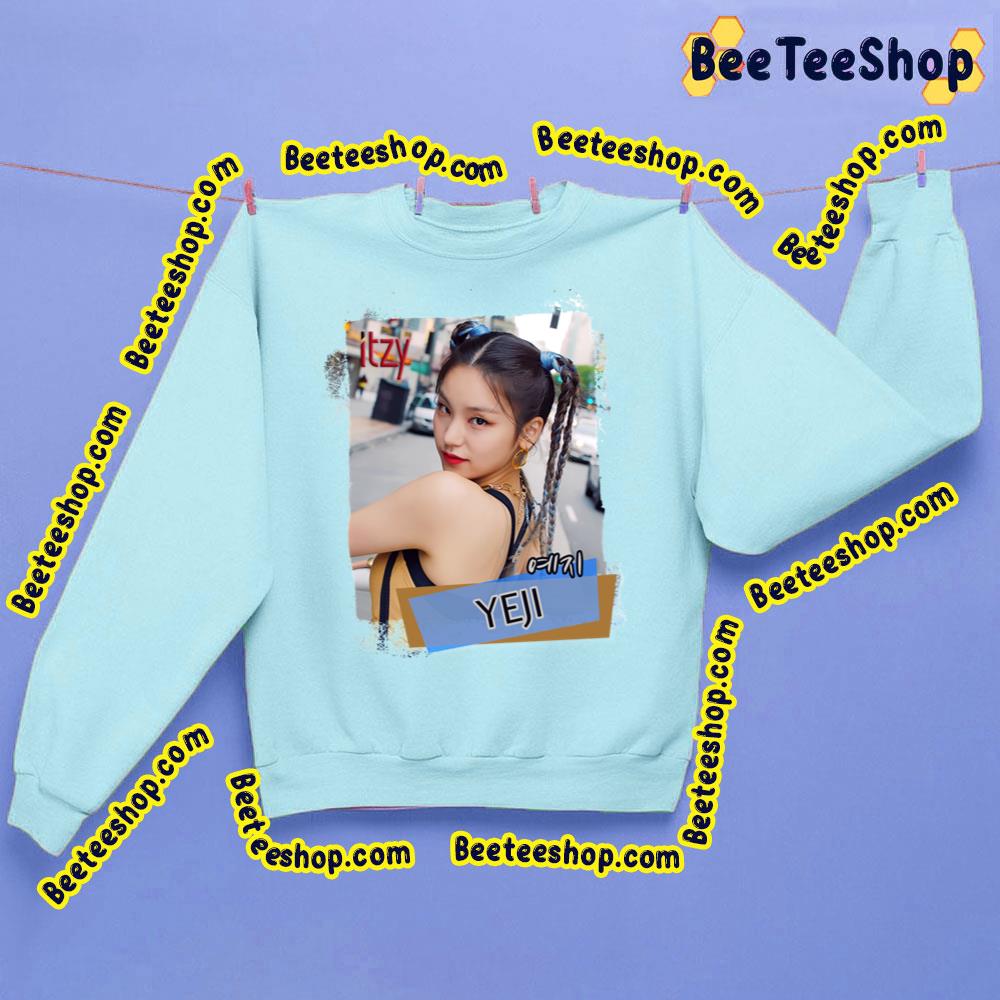 Yeji Itzy Kpop Art Design Trending Unisex Sweatshirt Yeji Itzy Kpop Art Design Trending Unisex Sweatshirt