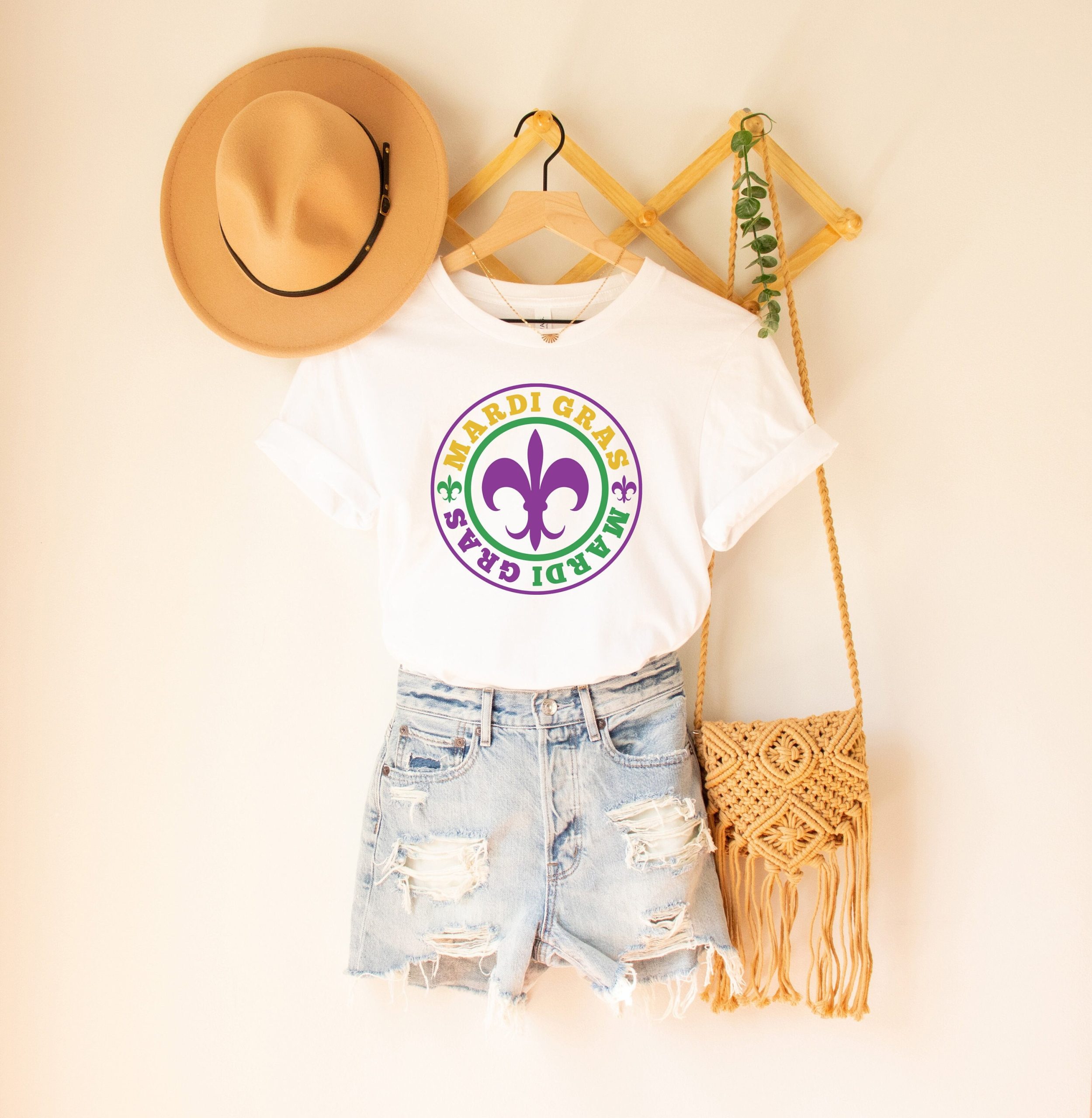 Art Mardi Gras Party Trending Unisex Shirt Art Mardi Gras Party Trending Unisex Shirt