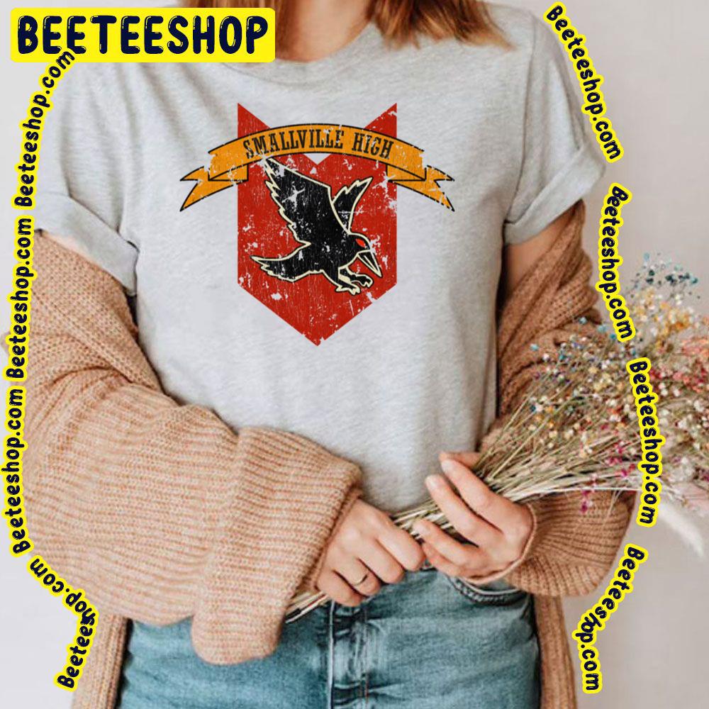 Smallville High School Crest Trending Unisex T-Shirt Smallville High School Crest Trending Unisex T-Shirt