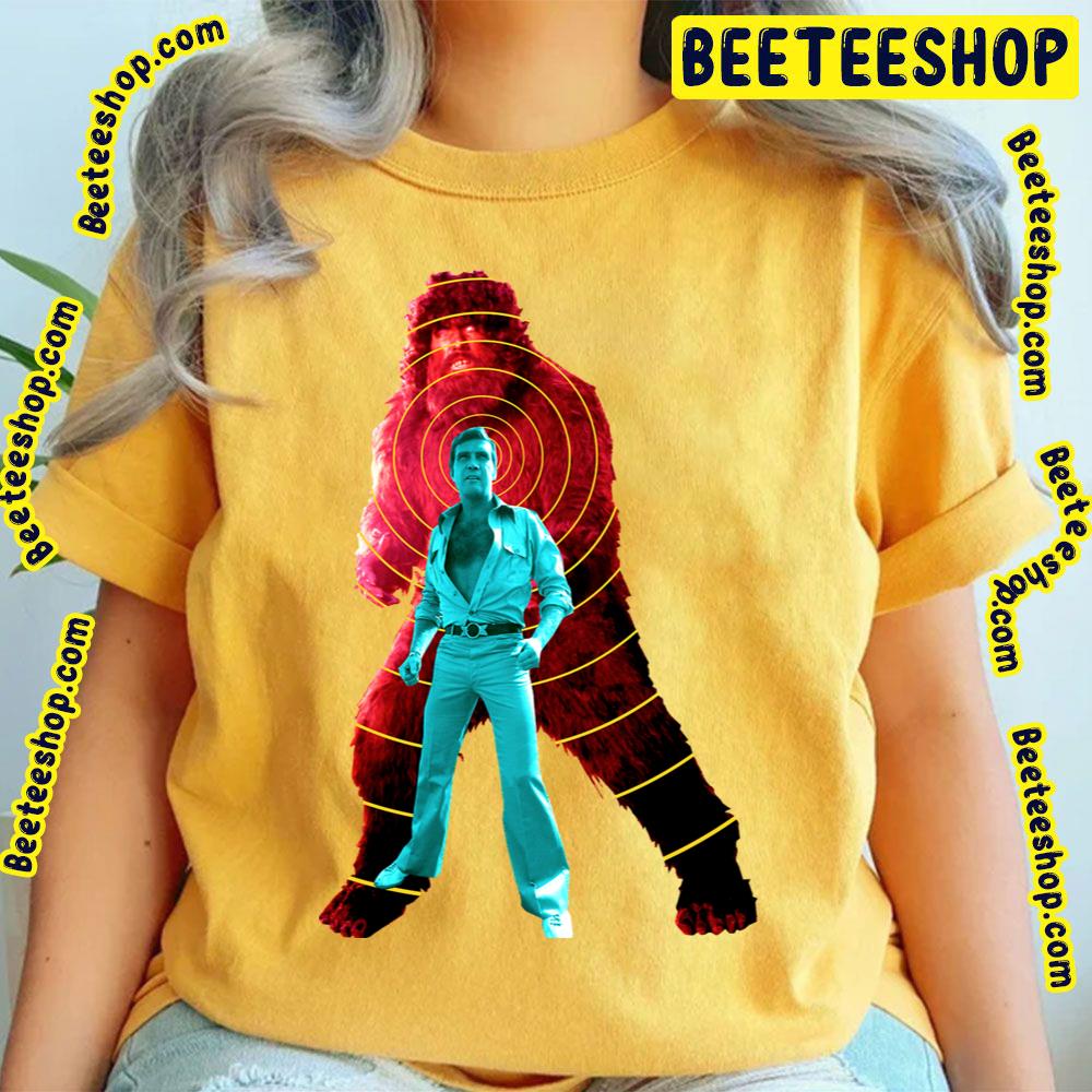 The Six Million Dollar Man Steve Austin V Bigfoot 1970s Pop Art Trending Unisex T-Shirt The Six Million Dollar Man Steve Austin V Bigfoot 1970s Pop Art Trending Unisex T-Shirt