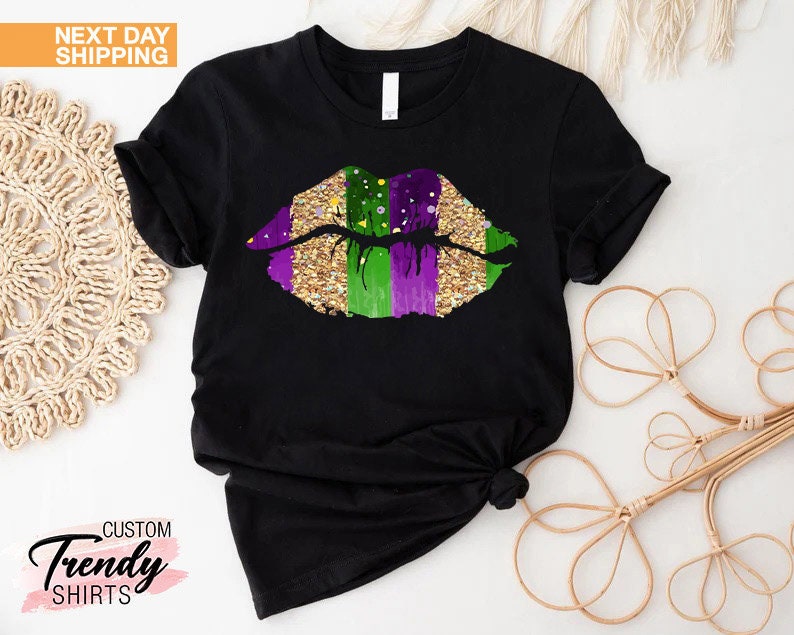 Womens Mardi Gras Lips Trending Unisex Shirt Womens Mardi Gras Lips Trending Unisex Shirt