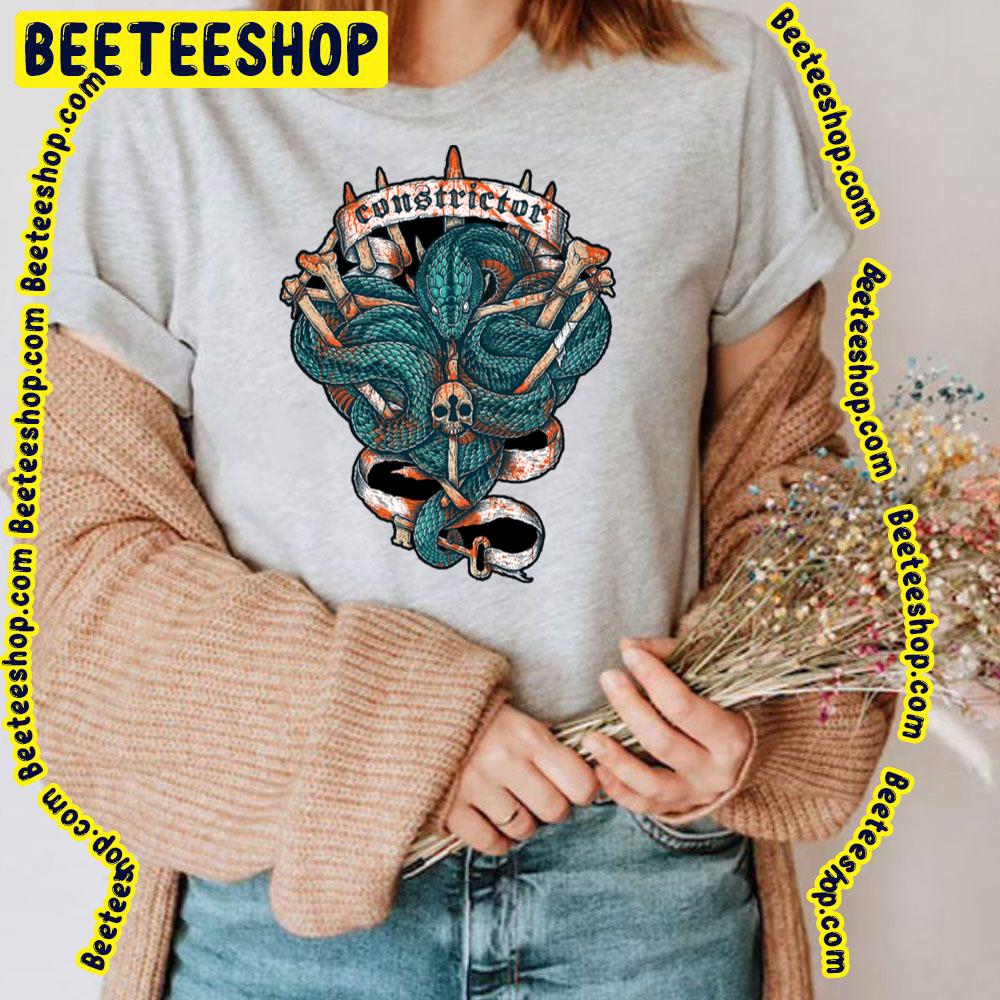 Black Snake Holding A Key Trending Unisex T-Shirt Black Snake Holding A Key Trending Unisex T-Shirt