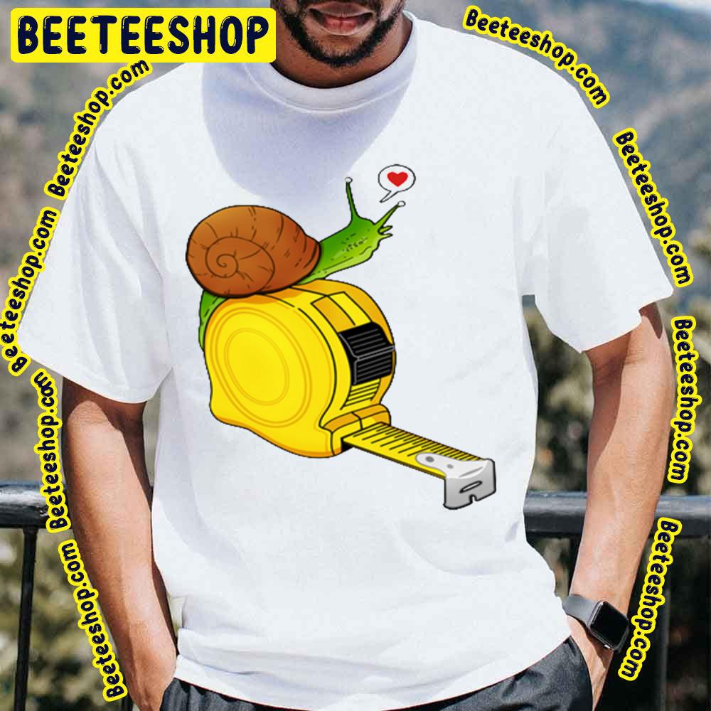 The Snail In Love Trending Unisex T-Shirt The Snail In Love Trending Unisex T-Shirt