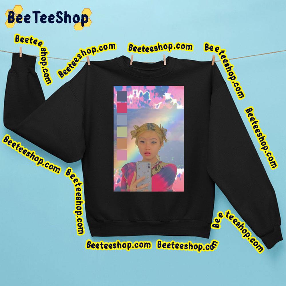 Poster Beabadobee Trending Unisex Sweatshirt Poster Beabadobee Trending Unisex Sweatshirt