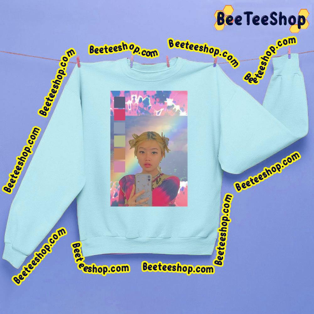Poster Beabadobee Trending Unisex Sweatshirt Poster Beabadobee Trending Unisex Sweatshirt