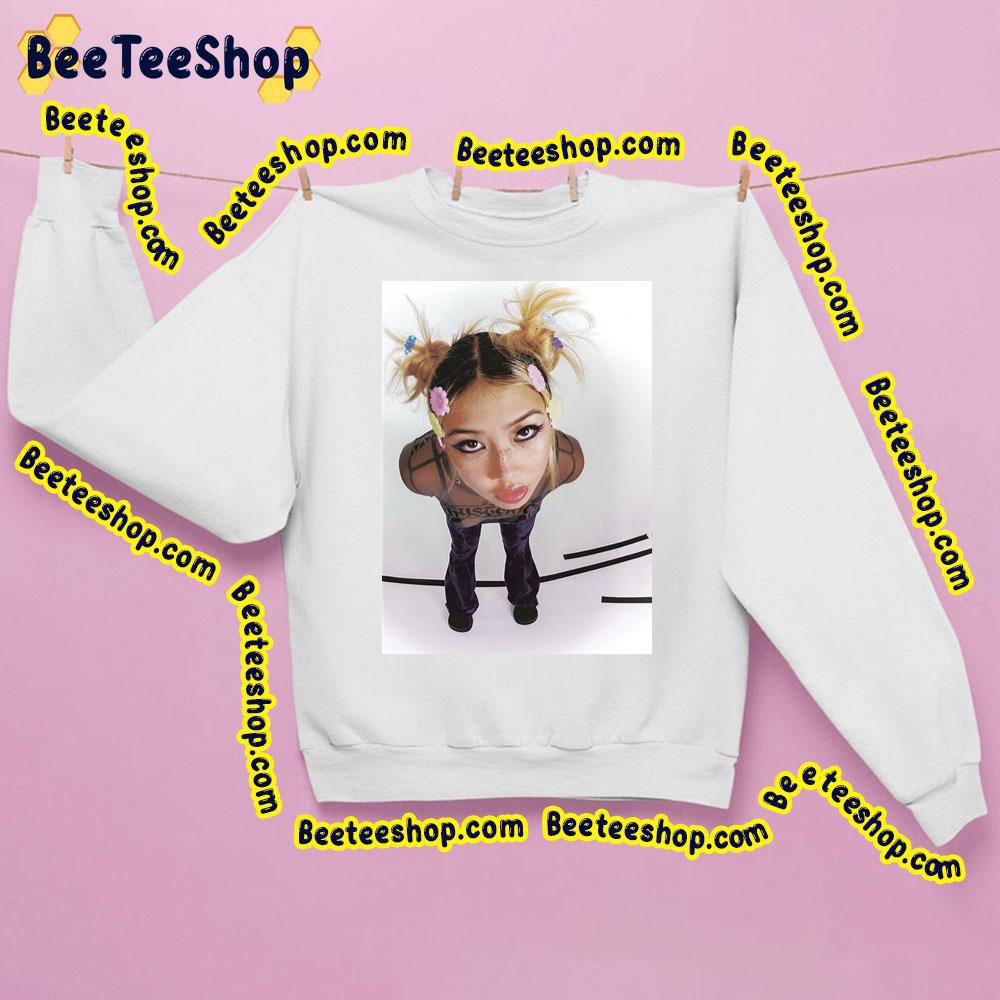 Cool Beabadobee Trending Unisex Sweatshirt Cool Beabadobee Trending Unisex Sweatshirt