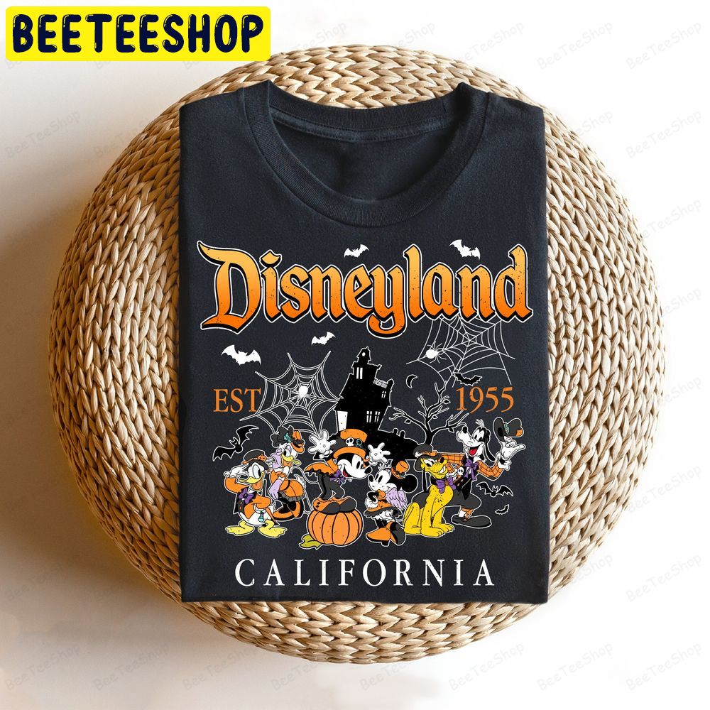 Disneyyland Est 1955 California Mickey And Friends Halloween Trending Unisex T-Shirt Disneyyland Est 1955 California Mickey And Friends Halloween Trending Unisex T-Shirt