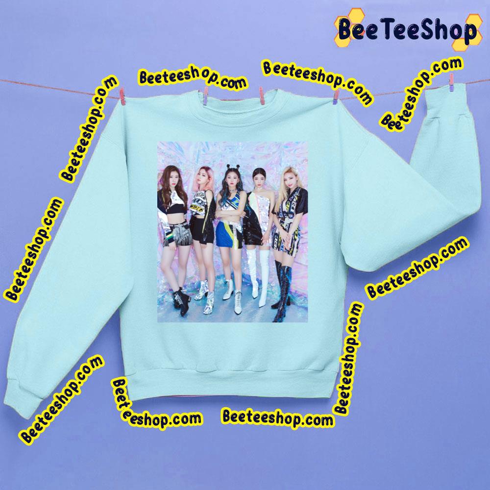 Itzy Yeji Chaeryeong Music Trending Unisex Sweatshirt Itzy Yeji Chaeryeong Music Trending Unisex Sweatshirt
