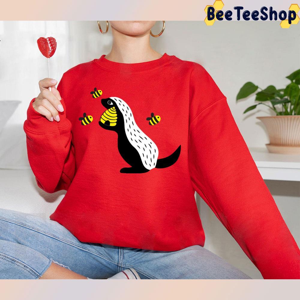 Loves Honey Honey Badger Beeteeshop Trending Unisex T-Shirt Loves Honey Honey Badger Beeteeshop Trending Unisex T-Shirt