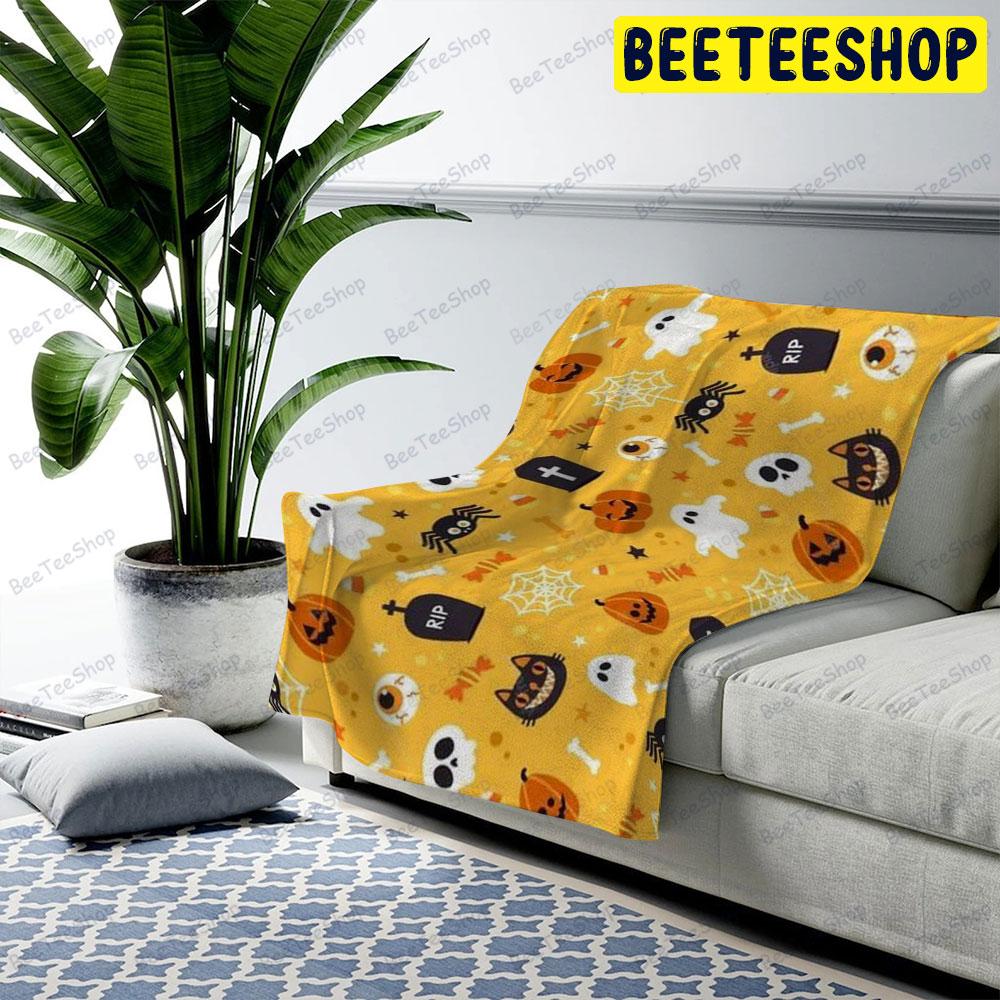 Skulls Ghosts Pumpkins Halloween Pattern 200 Beeteeshop US Cozy Blanket Skulls Ghosts Pumpkins Halloween Pattern 200 Beeteeshop US Cozy Blanket