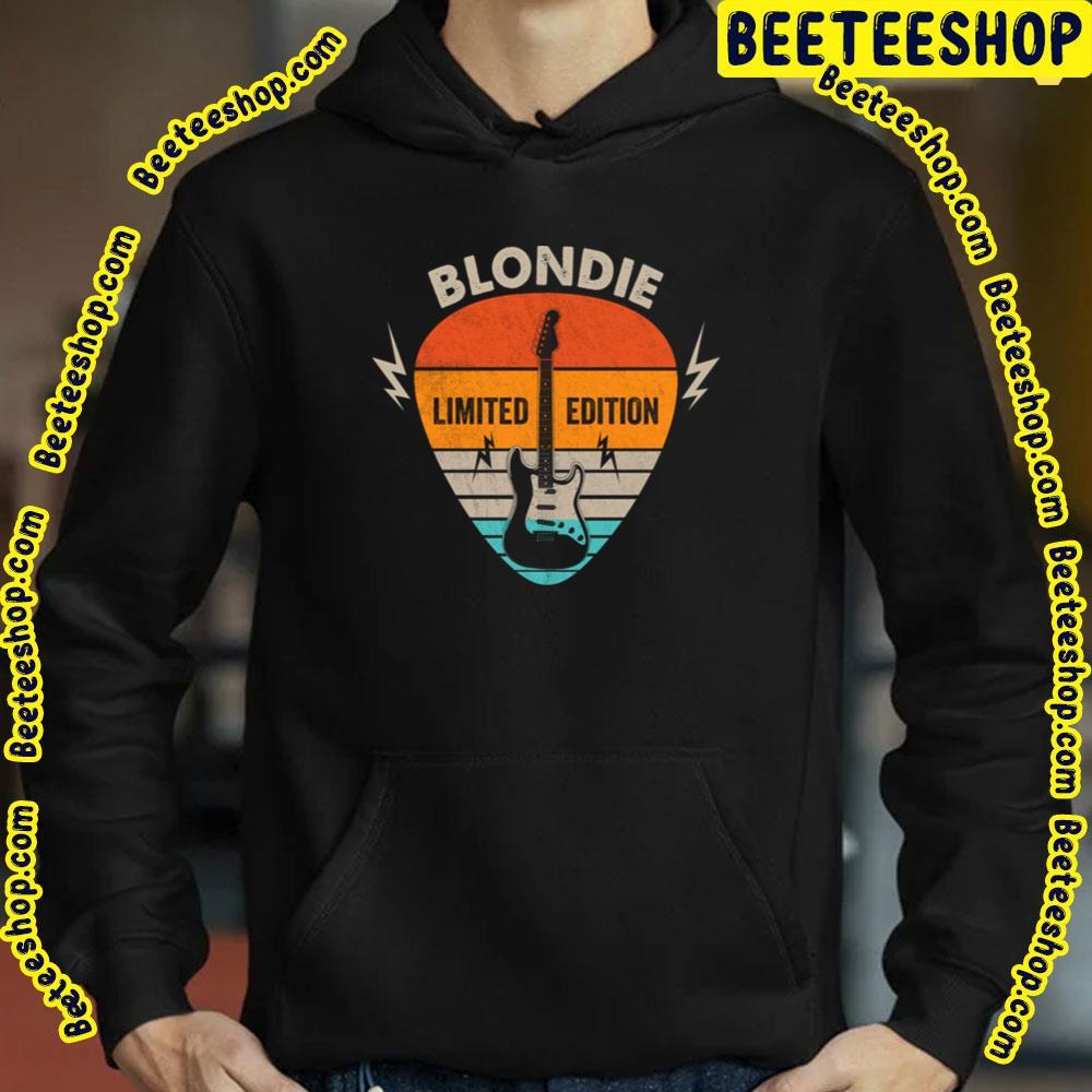 Vintage Guitar Pick Blondie Beeteeshop Trending Unisex T-Shirt Vintage Guitar Pick Blondie Beeteeshop Trending Unisex T-Shirt