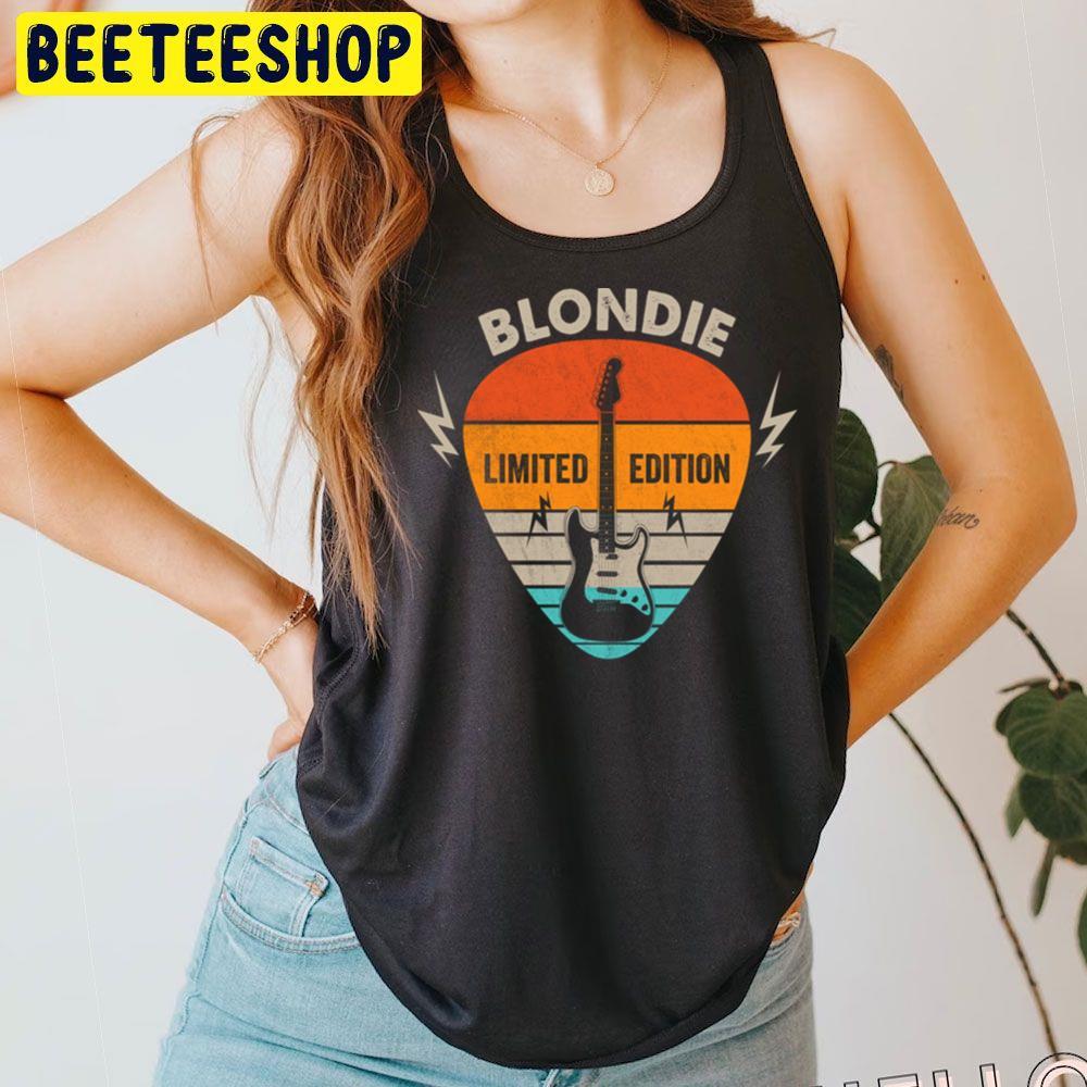 Vintage Guitar Pick Blondie Beeteeshop Trending Unisex T-Shirt Vintage Guitar Pick Blondie Beeteeshop Trending Unisex T-Shirt